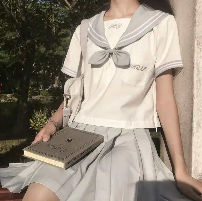海边的女人